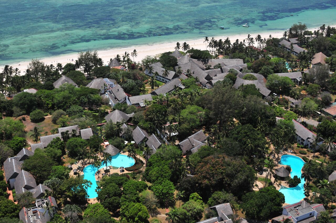 Leisure Lodge Beach & Golf Resort